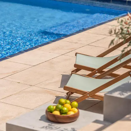 Le Grá Costa Brava - By Emerald Villa